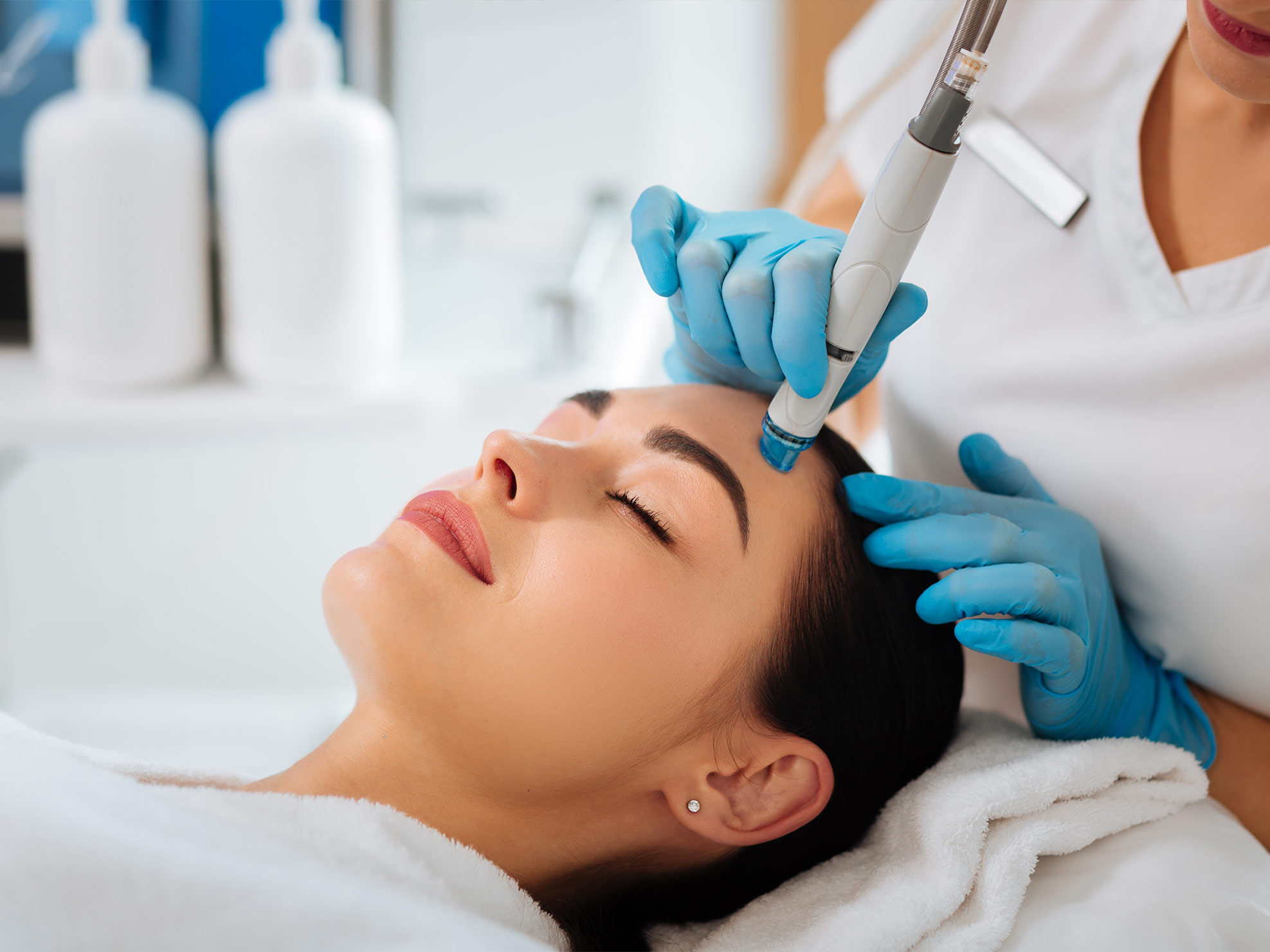 Medizinische Kosmetik „Dermaesthetic“